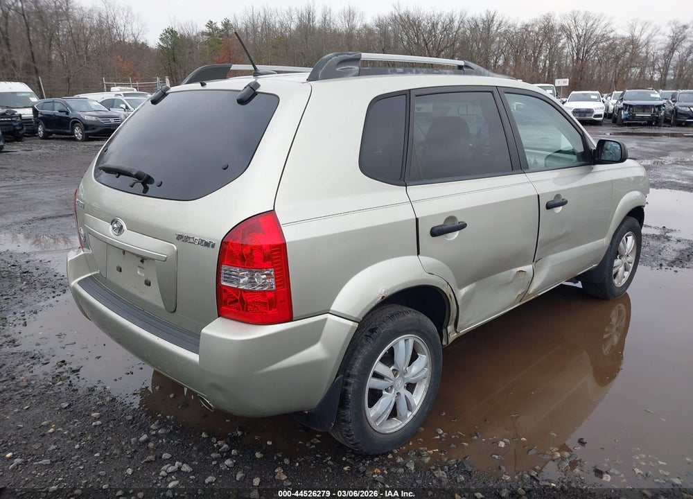 2009 HYUNDAI TUCSON GLS VIN: KM8JM12B99U007379