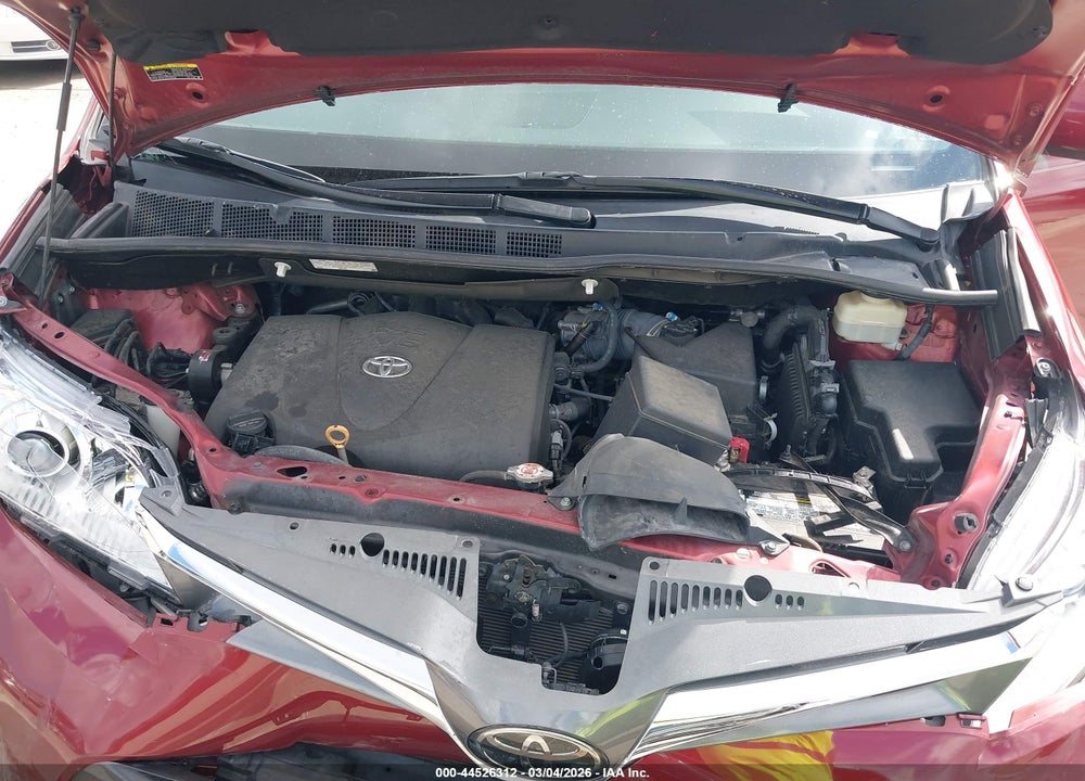 2019 TOYOTA SIENNA XLE 8 PASSENGER VIN: 5TDYZ3DCXKS966015