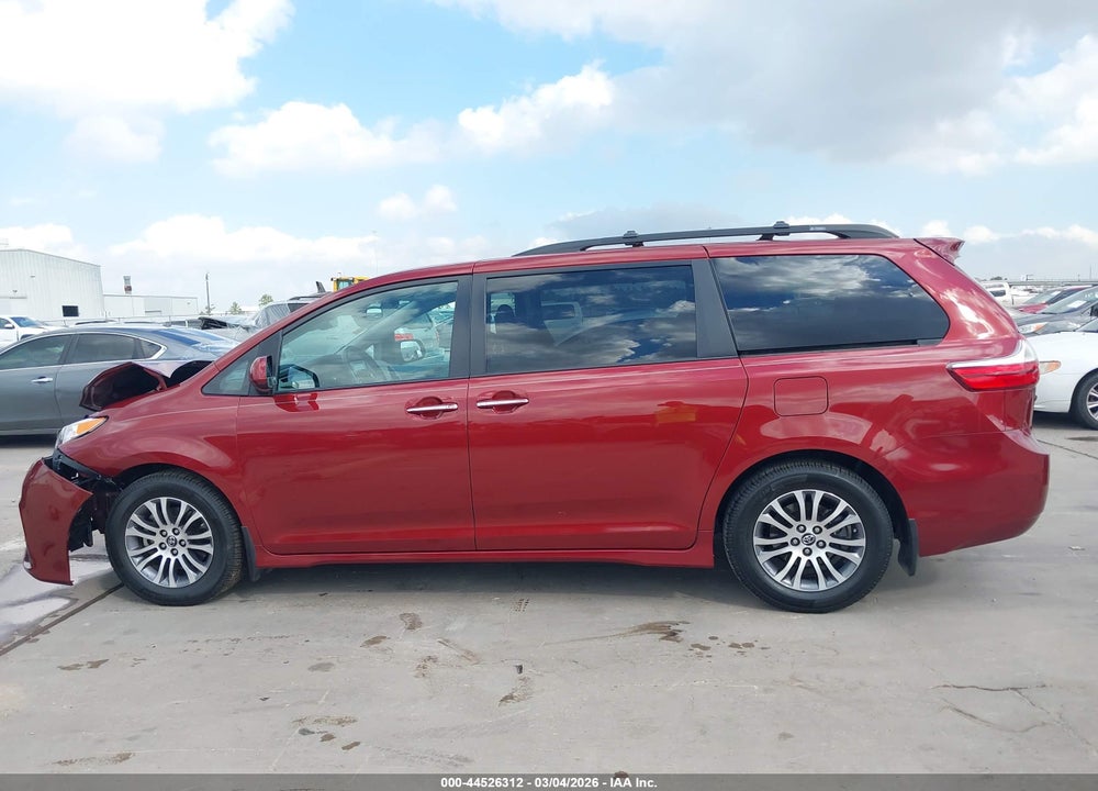 2019 TOYOTA SIENNA XLE 8 PASSENGER VIN: 5TDYZ3DCXKS966015