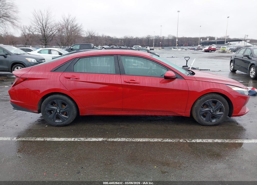 2022 HYUNDAI ELANTRA SEL VIN: KMHLS4AG4NU293326