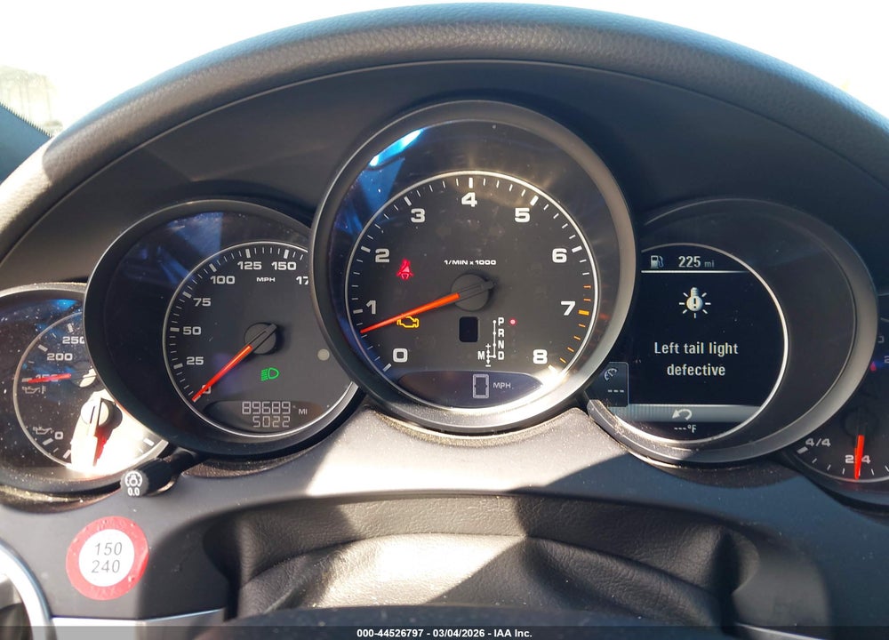 2018 PORSCHE CAYENNE PLATINUM EDITION VIN: WP1AA2A29JKA01679