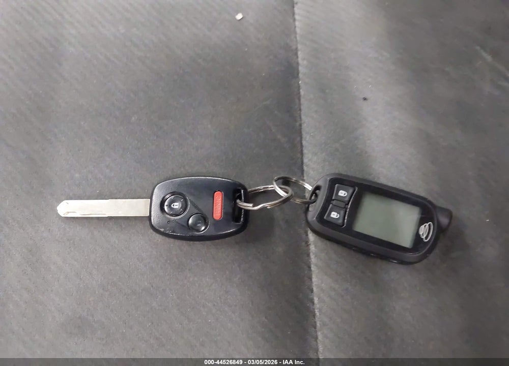 2010 HONDA CIVIC LX VIN: 19XFA1F53AE036869