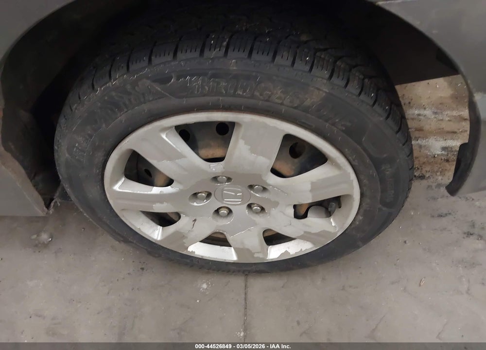 2010 HONDA CIVIC LX VIN: 19XFA1F53AE036869