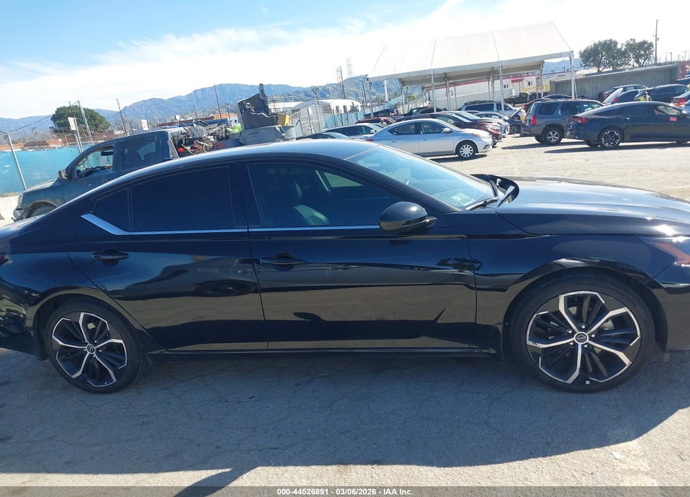 2024 NISSAN ALTIMA SR FWD VIN: 1N4BL4CV2RN424087