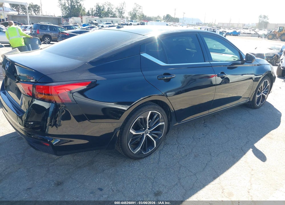 2024 NISSAN ALTIMA SR FWD VIN: 1N4BL4CV2RN424087