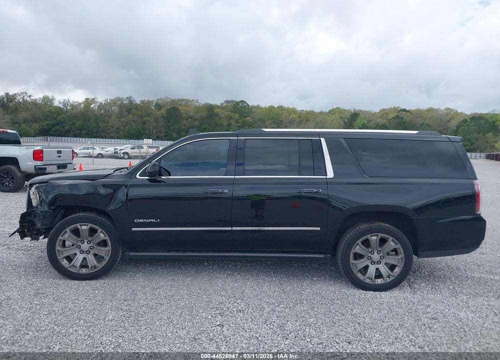 2016 GMC YUKON XL DENALI VIN: 1GKS2HKJ1GR394142