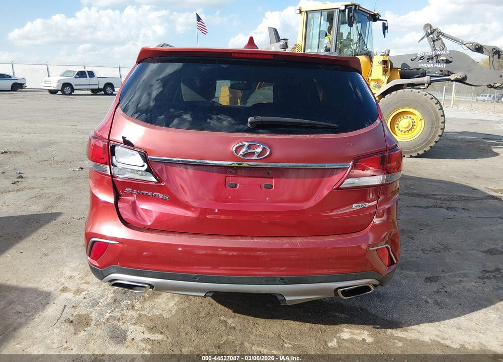 2017 HYUNDAI SANTA FE VIN: KM8SMDHF0HU208537