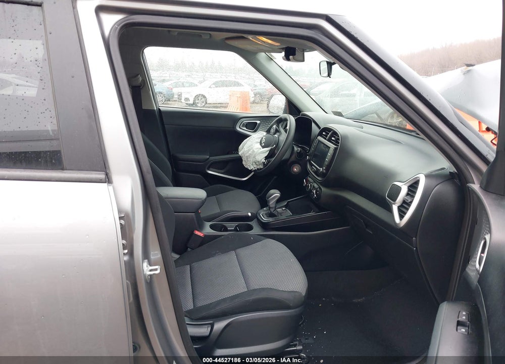 2023 KIA SOUL LX VIN: KNDJ23AU2P7854703