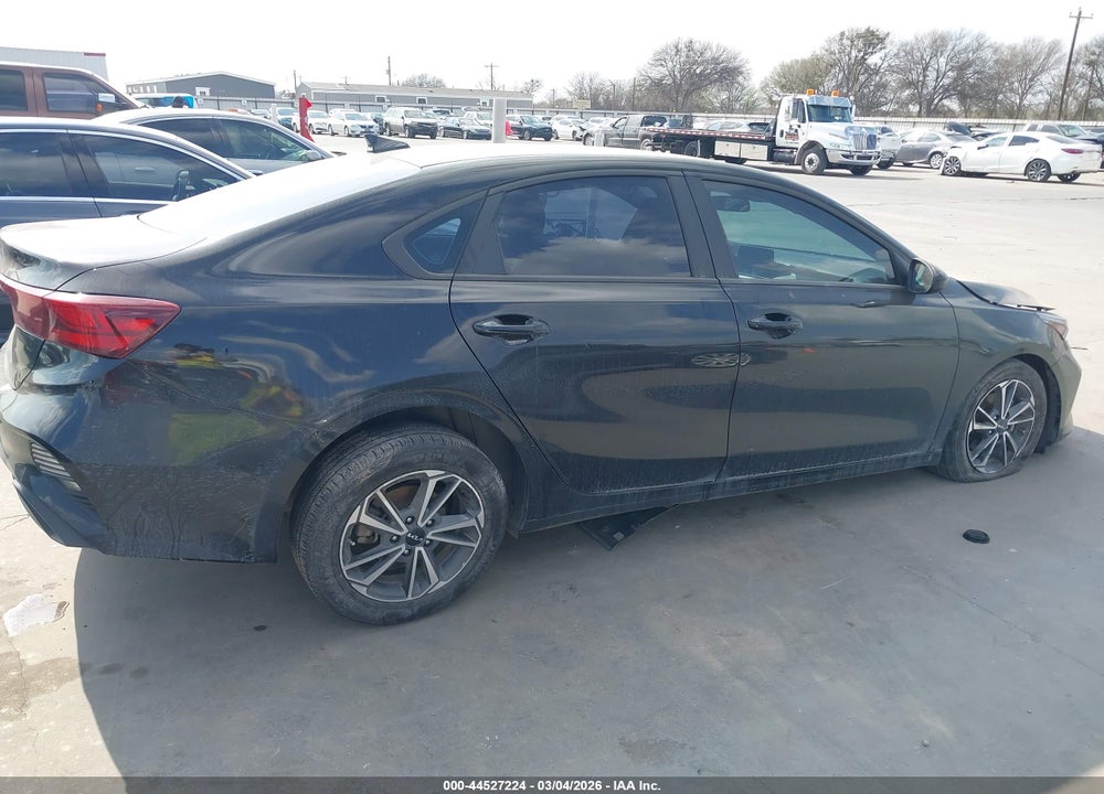 2022 KIA FORTE LXS VIN: 3KPF24AD7NE461062