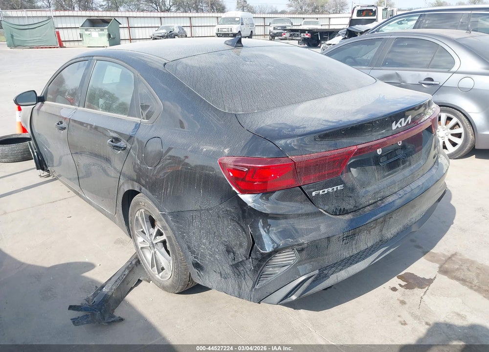2022 KIA FORTE LXS VIN: 3KPF24AD7NE461062