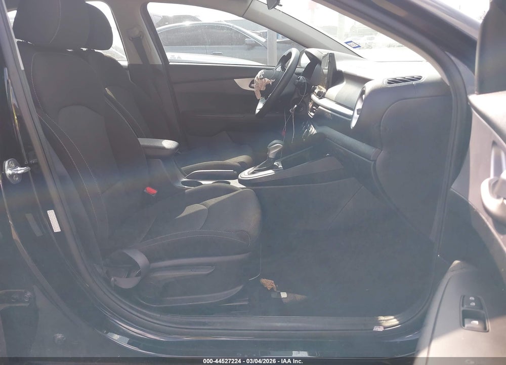 2022 KIA FORTE LXS VIN: 3KPF24AD7NE461062