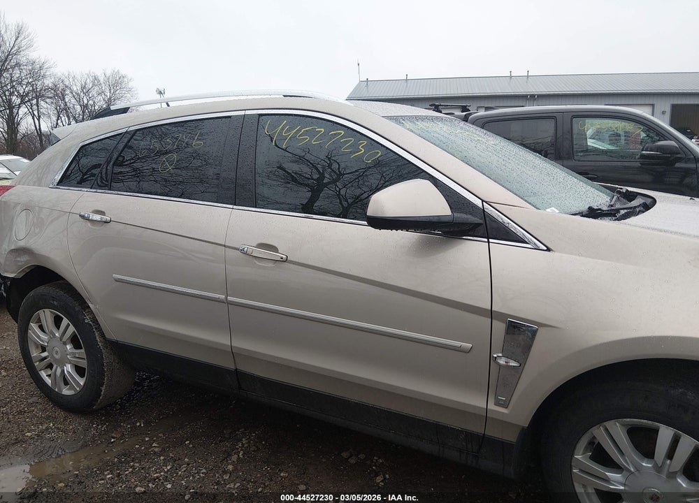 2011 CADILLAC SRX LUXURY COLLECTION VIN: 3GYFNAEY8BS653746