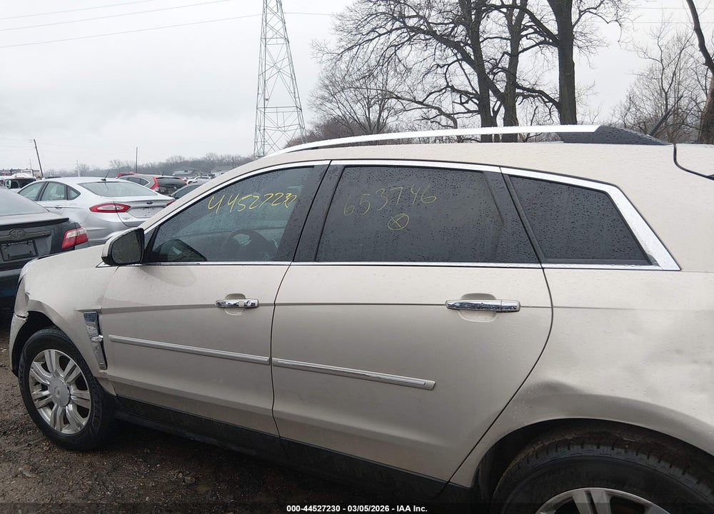 2011 CADILLAC SRX LUXURY COLLECTION VIN: 3GYFNAEY8BS653746