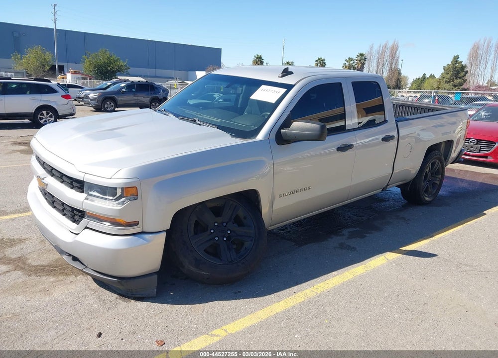 2018 CHEVROLET SILVERADO 1500 CUSTOM VIN: 1GCRCPEC2JZ330052