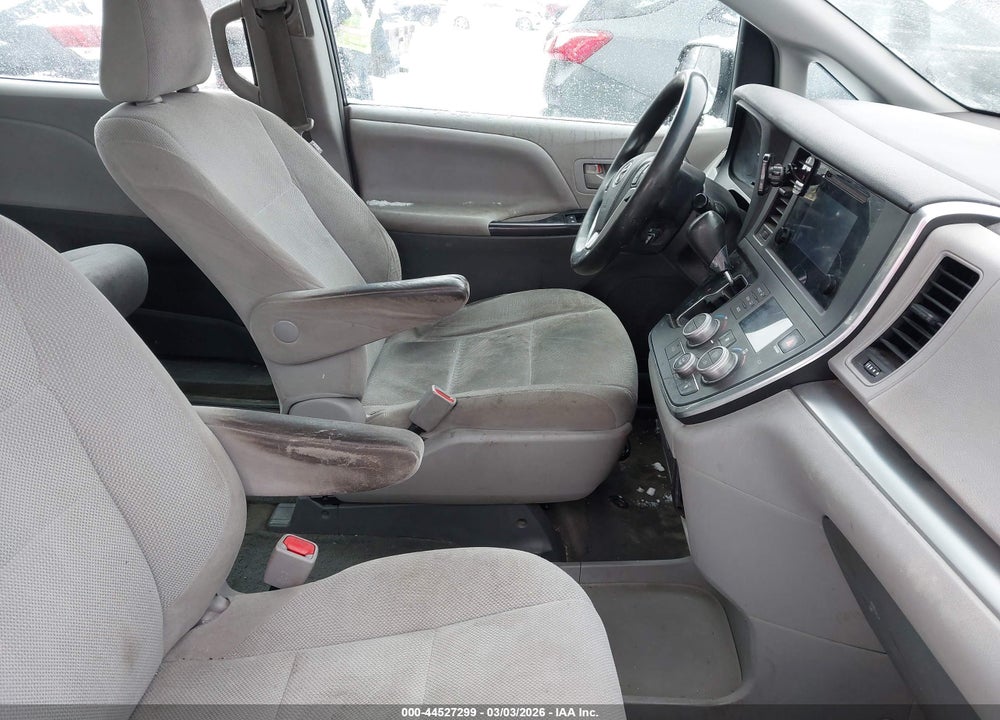 2015 TOYOTA SIENNA L 7 PASSENGER VIN: 5TDZK3DC8FS545523