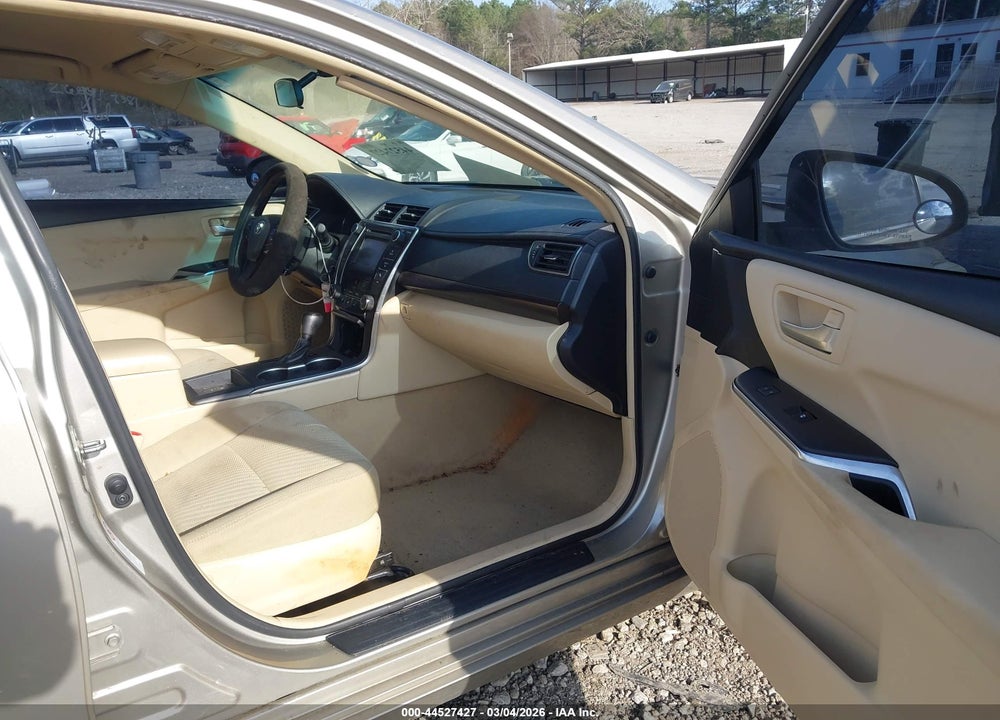 2017 TOYOTA CAMRY LE VIN: 4T1BF1FK4HU287381