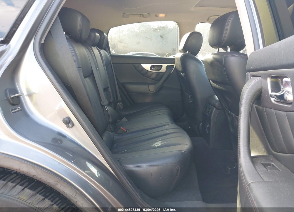 2013 INFINITI FX37 VIN: JN8CS1MU0DM141213