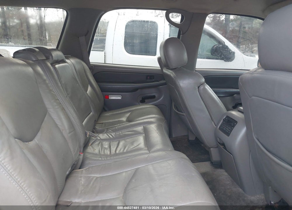 2003 CHEVROLET TAHOE LT VIN: 1GNEC13Z03R288865