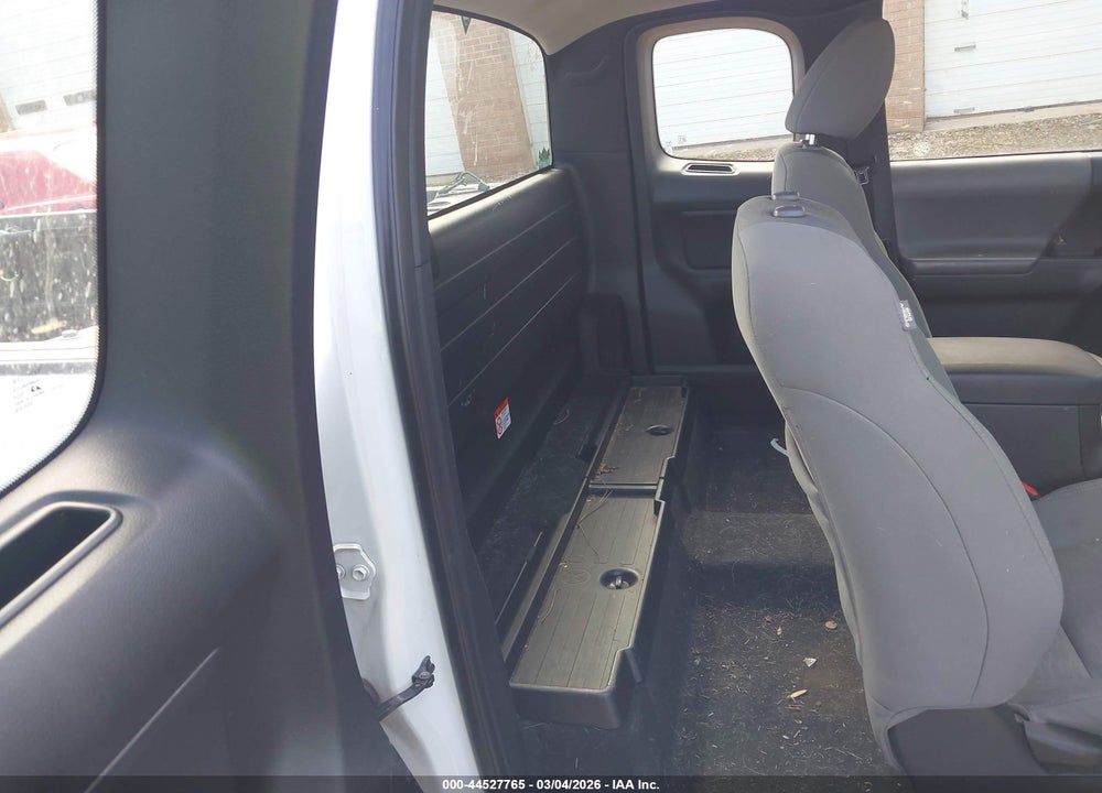 2016 TOYOTA TACOMA SR VIN: 5TFRX5GN4GX053920