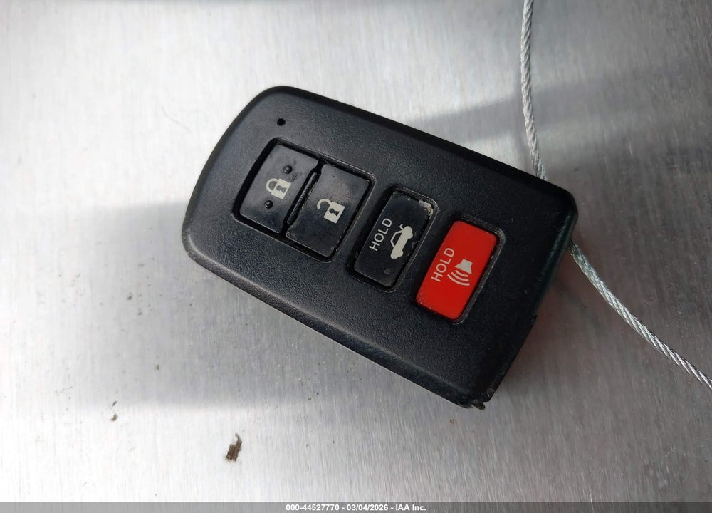 2012 TOYOTA CAMRY XLE VIN: 4T1BF1FK5CU085187