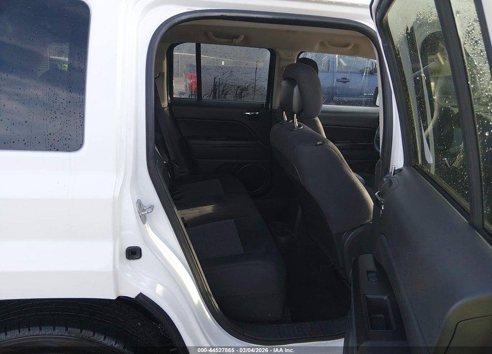 2014 JEEP PATRIOT LATITUDE VIN: 1C4NJPFA4ED513361