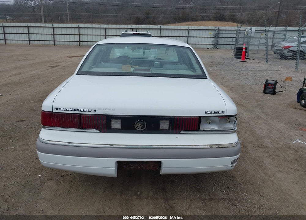 1992 MERCURY GRAND MARQUIS LS VIN: 2MECM75W8NX719088