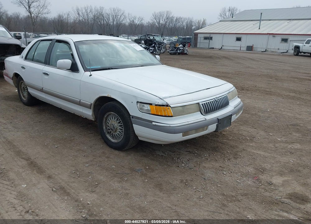 1992 MERCURY GRAND MARQUIS LS VIN: 2MECM75W8NX719088