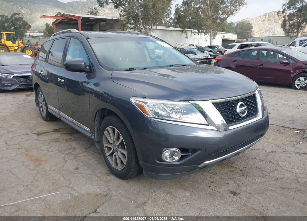 2014 NISSAN PATHFINDER SL VIN: 5N1AR2MN3EC679789