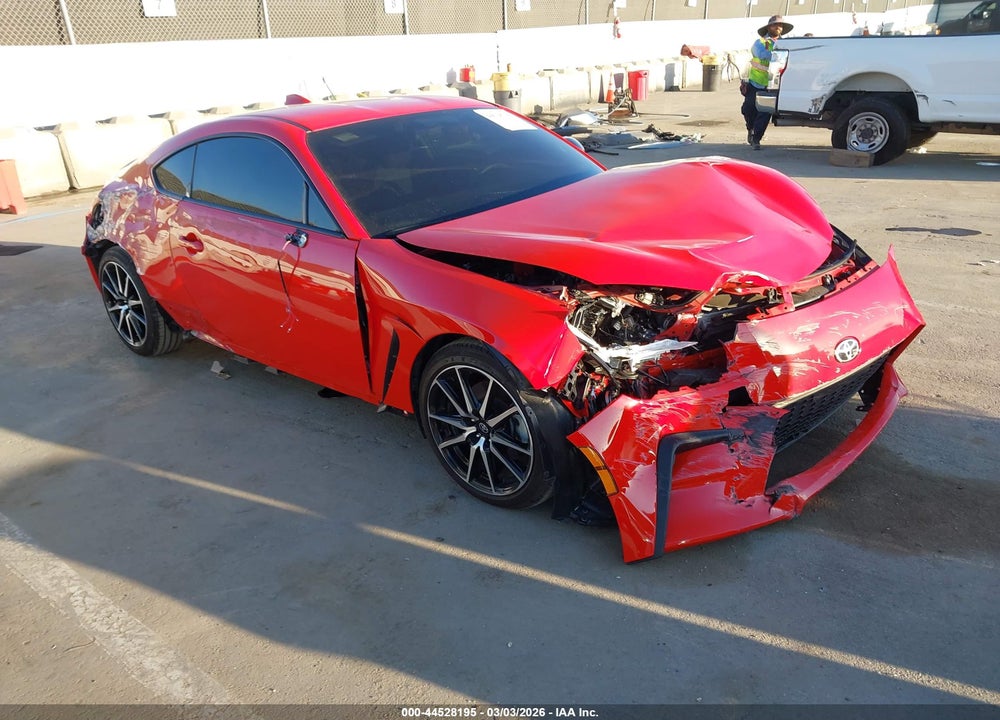 2025 TOYOTA GR86 VIN: JF1ZNBB1XS9755431