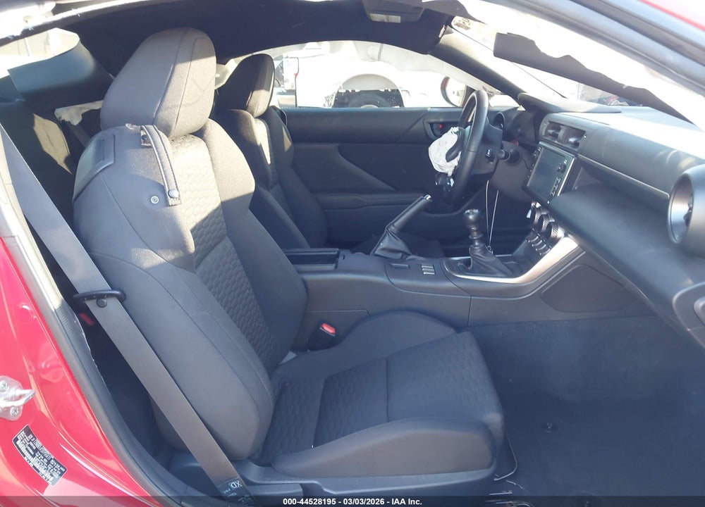 2025 TOYOTA GR86 VIN: JF1ZNBB1XS9755431
