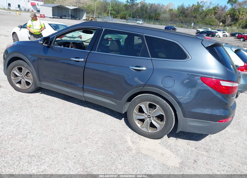 2014 HYUNDAI SANTA FE GLS VIN: KM8SN4HF8EU045614