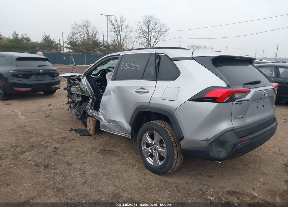 2022 TOYOTA RAV4 XLE VIN: 2T3W1RFV4NW209114