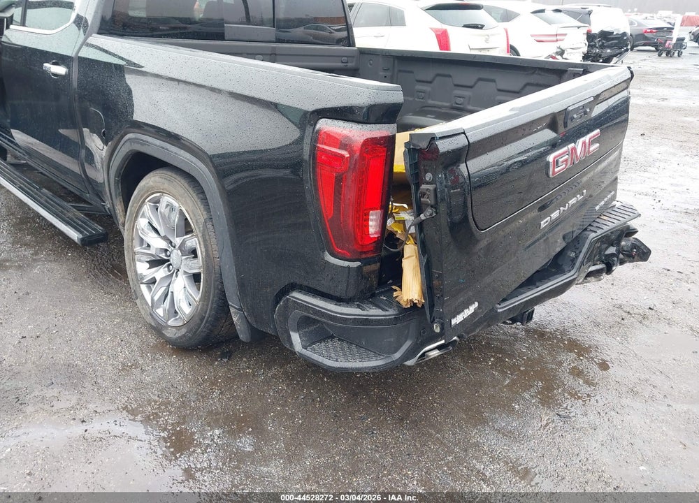 2024 GMC SIERRA 1500 4WD  SHORT BOX DENALI VIN: 3GTUUGED9RG413344