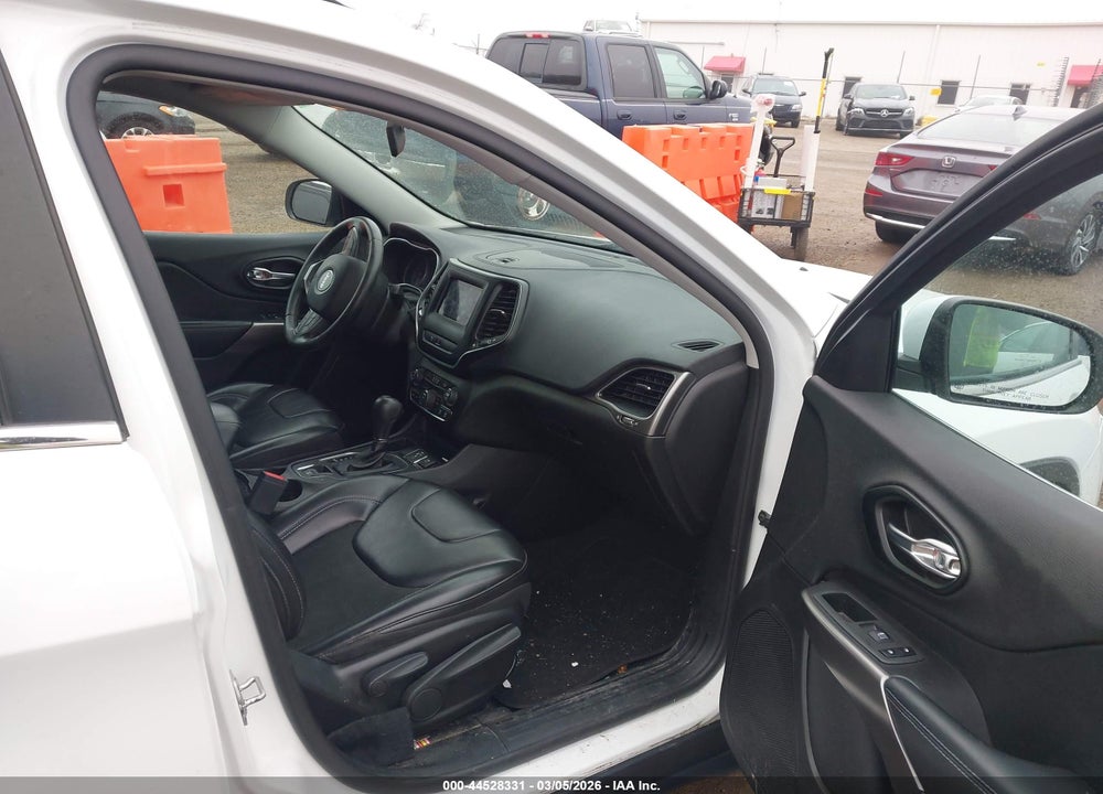 2020 JEEP CHEROKEE LATITUDE PLUS FWD VIN: 1C4PJLLB9LD654003