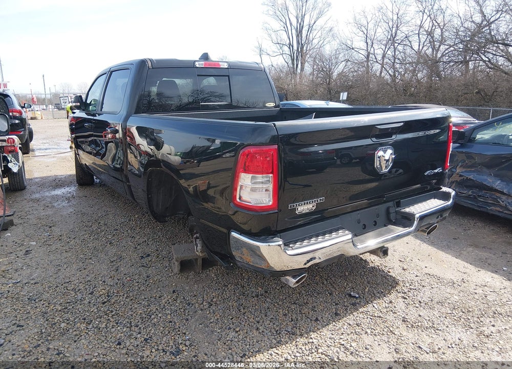 2022 RAM 1500 BIG HORN  4X4 6'4 BOX VIN: 1C6SRFMT6NN128525