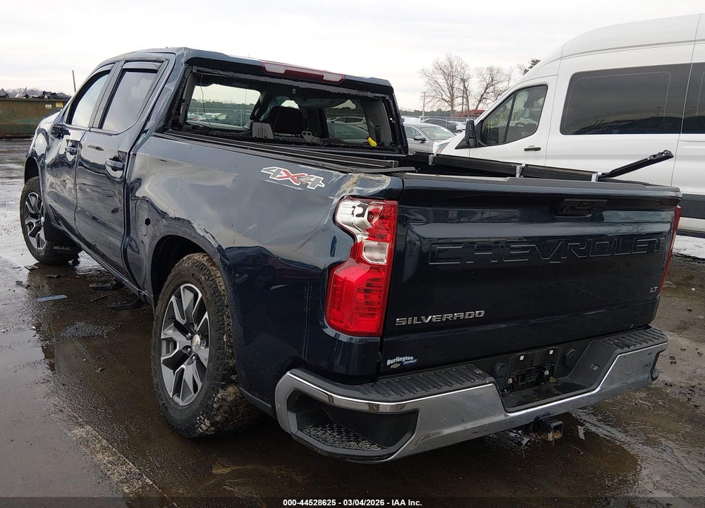 2022 CHEVROLET SILVERADO 1500 4WD  SHORT BED LT WITH 2FL VIN: 1GCPDKEK8NZ613429