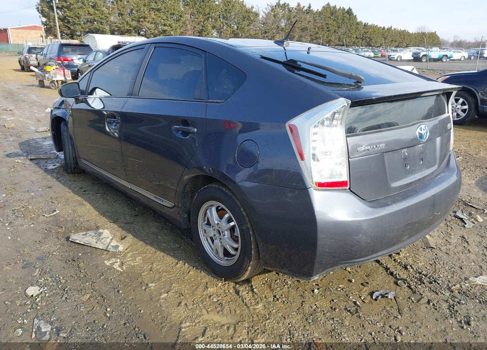 2011 TOYOTA PRIUS TWO VIN: JTDKN3DU8B0322283