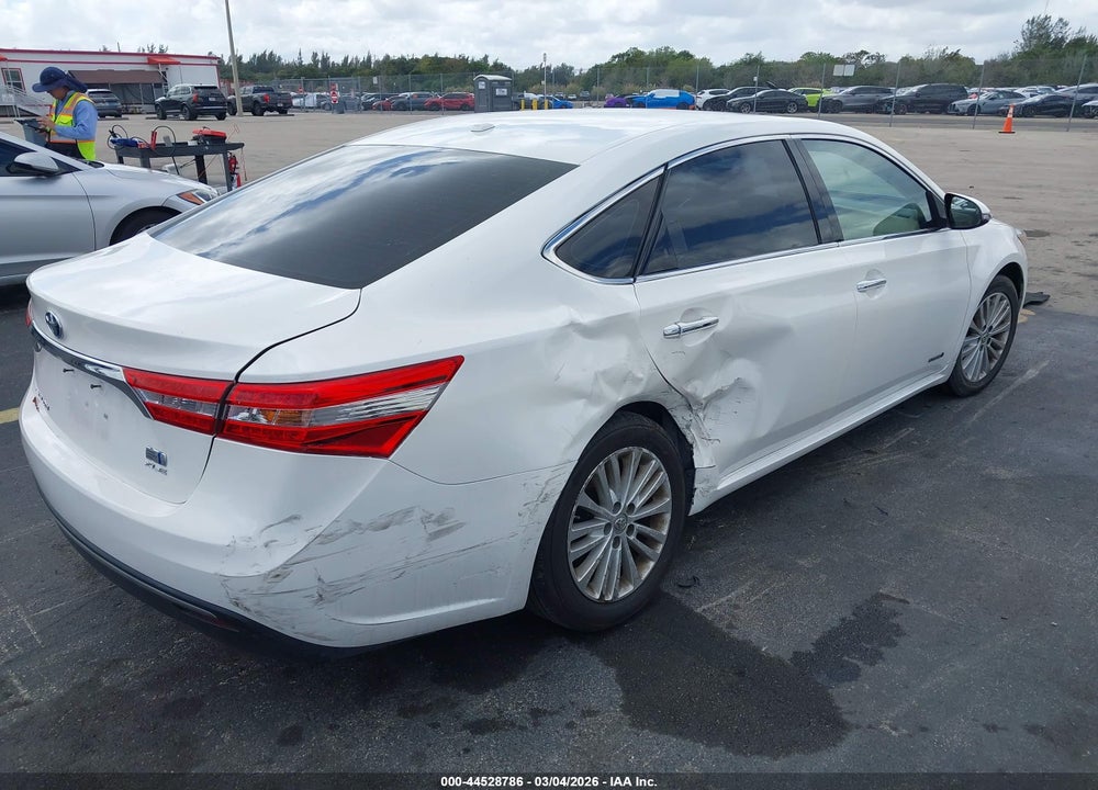 2015 TOYOTA AVALON HYBRID XLE PREMIUM VIN: 4T1BD1EBXFU039091