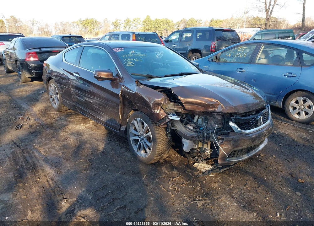 2014 HONDA ACCORD EX-L V-6 VIN: 1HGCT2B87EA004729
