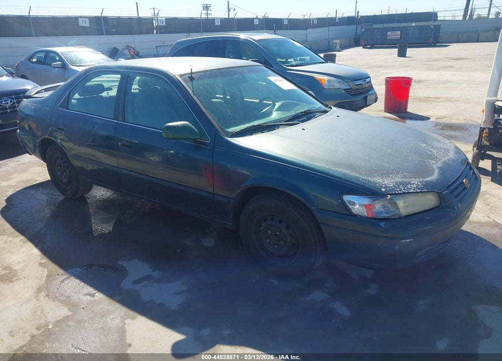 1997 TOYOTA CAMRY LE VIN: 4T1BG22KXVU046770