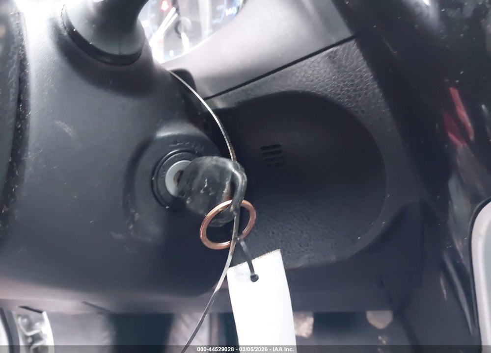 2018 TOYOTA COROLLA LE VIN: 5YFBURHE4JP827430