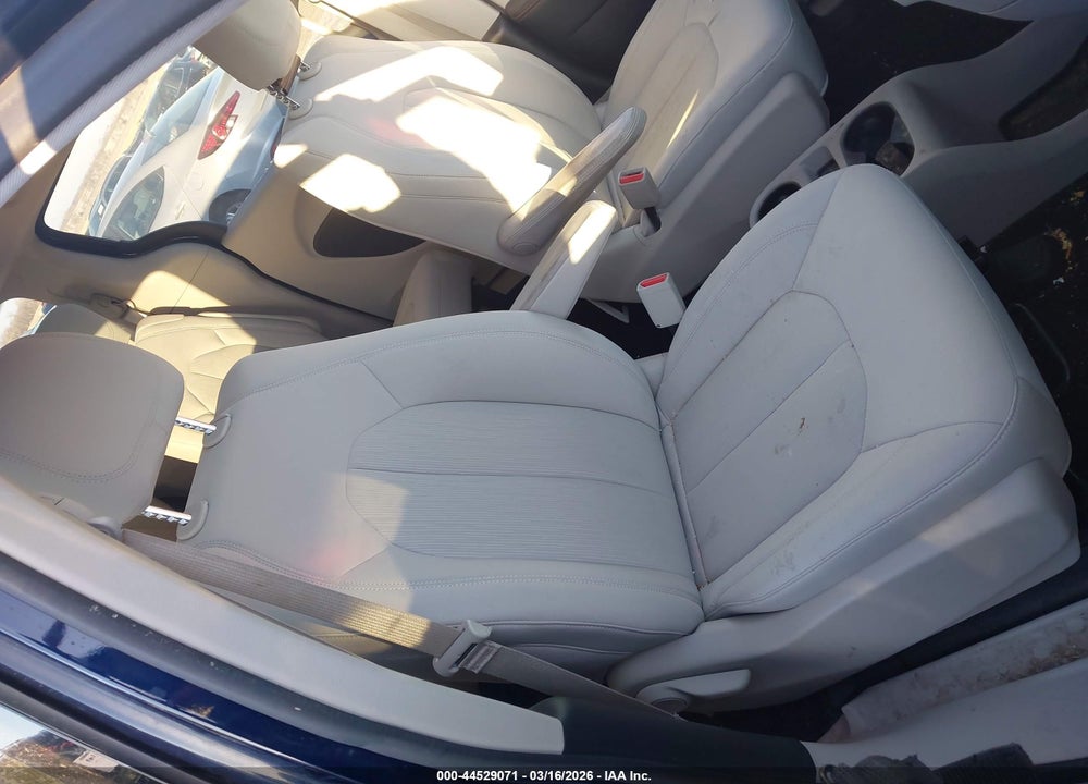 2017 CHRYSLER PACIFICA TOURING VIN: 2C4RC1DG4HR512437