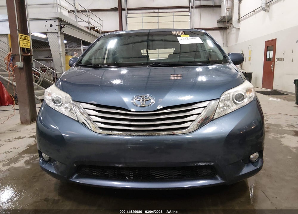 2017 TOYOTA SIENNA XLE 7 PASSENGER VIN: 5TDDZ3DC3HS171931