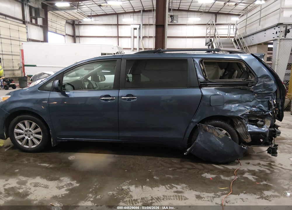 2017 TOYOTA SIENNA XLE 7 PASSENGER VIN: 5TDDZ3DC3HS171931