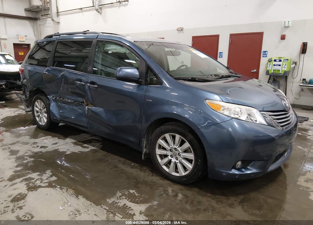 2017 TOYOTA SIENNA XLE 7 PASSENGER VIN: 5TDDZ3DC3HS171931