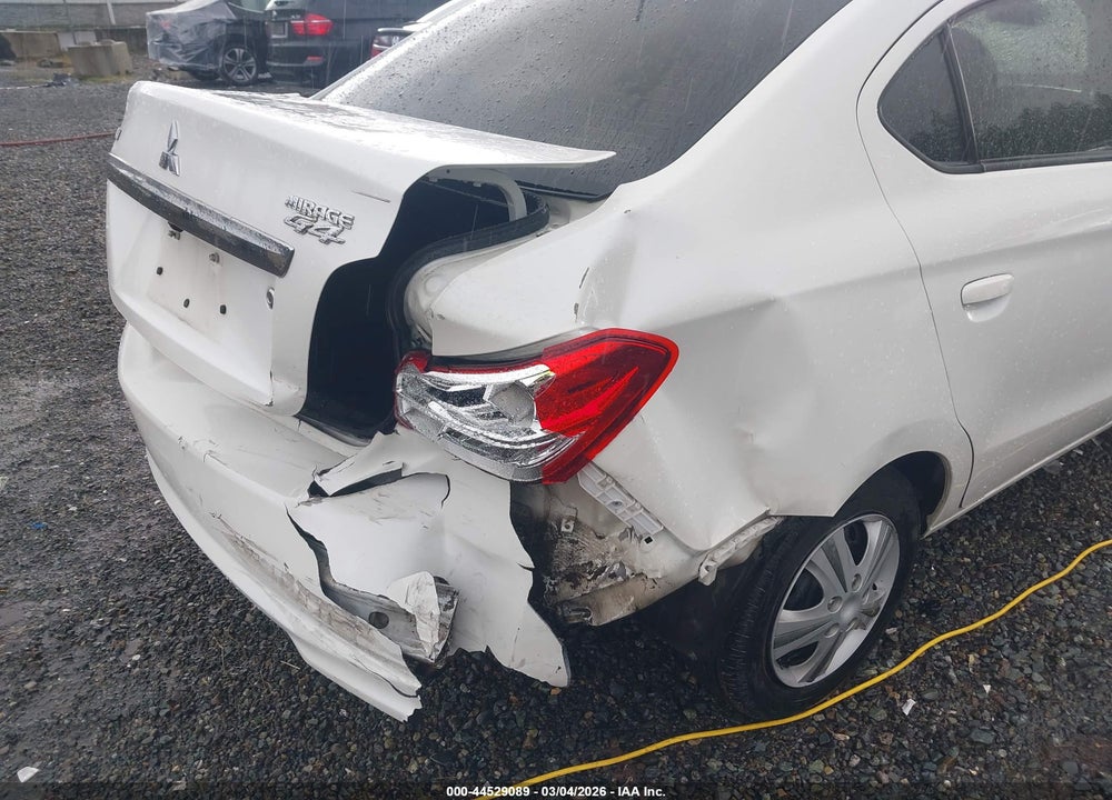 2018 MITSUBISHI MIRAGE G4 ES VIN: ML32F3FJ1JHF05403