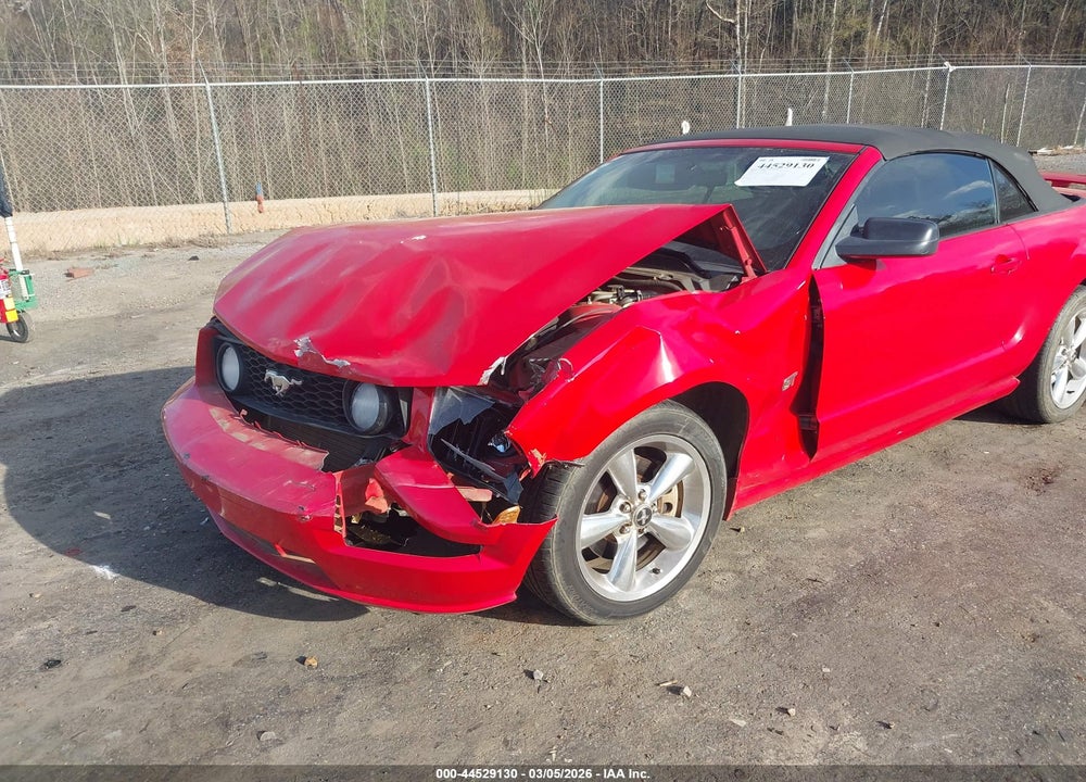 2006 FORD MUSTANG GT VIN: 1ZVHT85H565227085