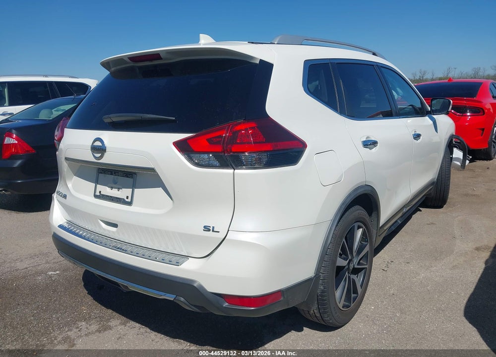 2018 NISSAN ROGUE SL VIN: JN8AT2MTXJW469398