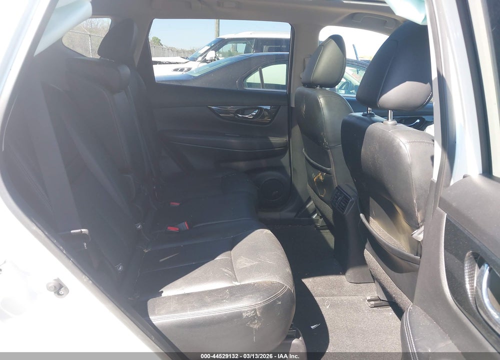 2018 NISSAN ROGUE SL VIN: JN8AT2MTXJW469398