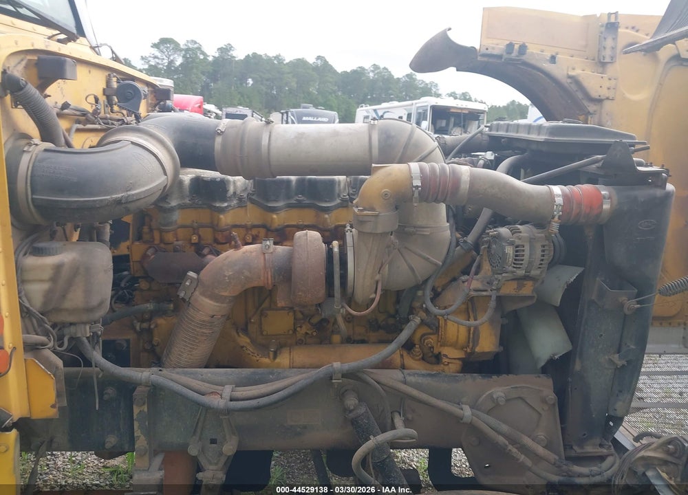 2001 PETERBILT 379 VIN: 1XP5DB9X21N498677